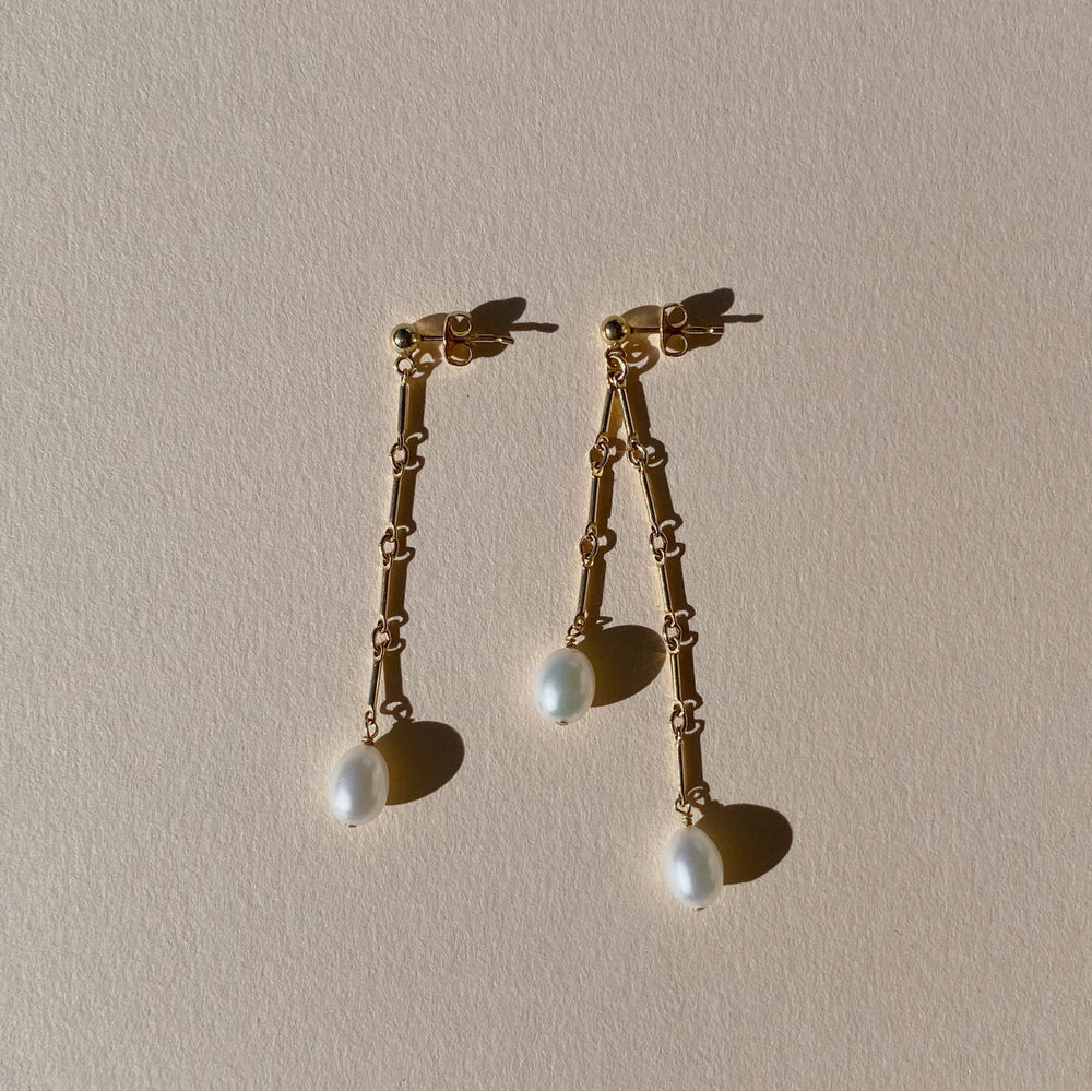 
                  
                    Load image into Gallery viewer, Arlo Earrings
                  
                