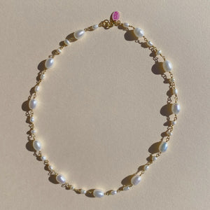 
                  
                    Load image into Gallery viewer, Floating Pearl Choker
                  
                