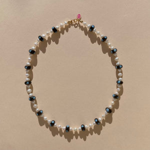 
                  
                    Load image into Gallery viewer, Florian Necklace
                  
                