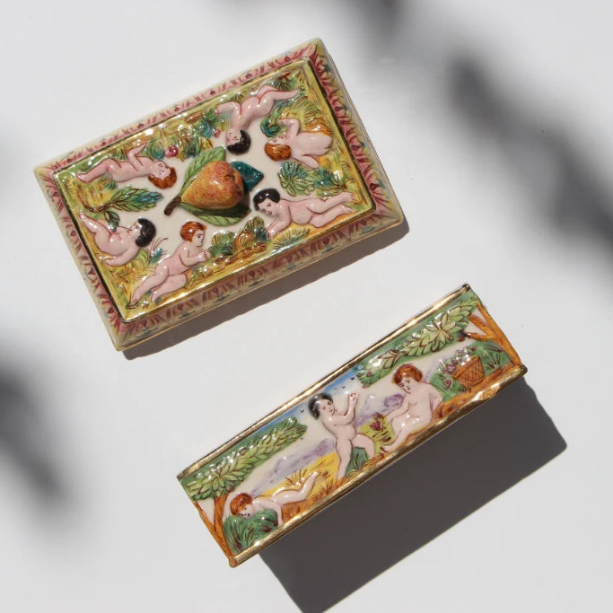 
                  
                    Load image into Gallery viewer, Antique Italian Capodimonte Trinket Box
                  
                